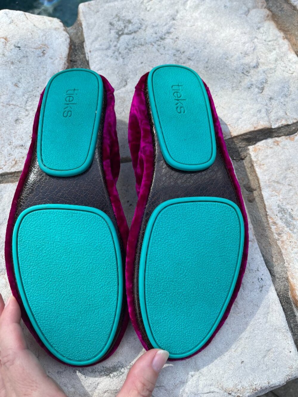 EUC Tieks Limited Release Tyrian Magenta Velvet Ballet Flats - Picture 6 of 6